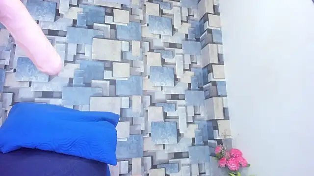 angel_dthroatt webcam