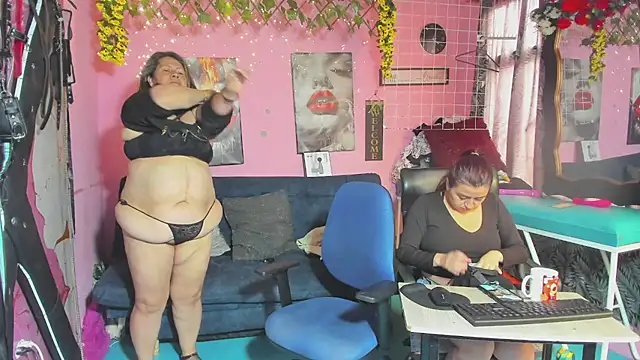 lesbiancuple webcam