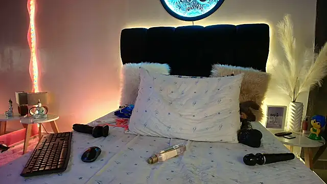 lorrayne_ - Lorrayne_'s free webcam - UK Sex Cams