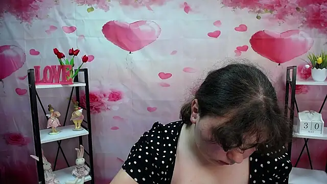 NeonilaLisova webcam