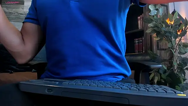 Donovan_Desmond webcam