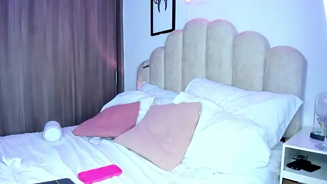 NaomiAsha live cam