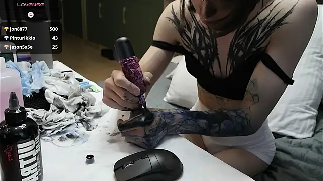 Dasha_WEYT webcam