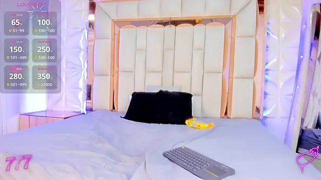 Sarah_Adamss webcam
