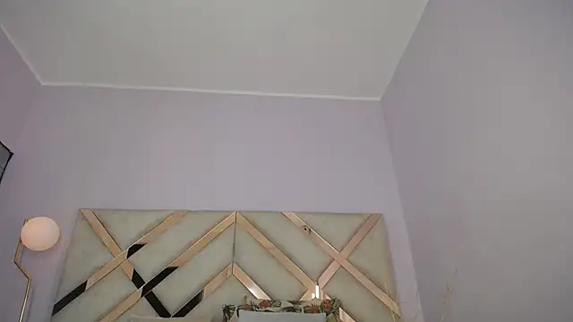 Maiacharris_ webcam