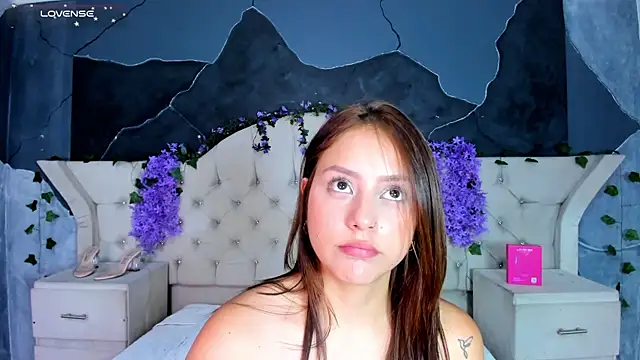 HayleyRoss_ webcam