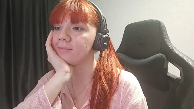 PureSanny webcam