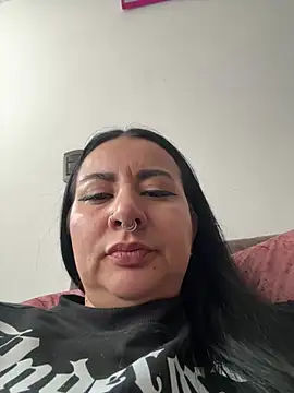 Abril_Luv webcam