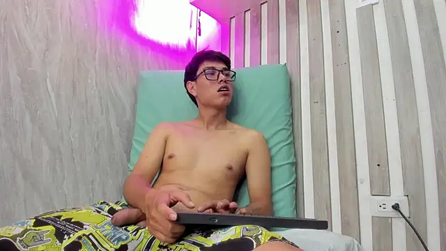 Dylanxscot webcam
