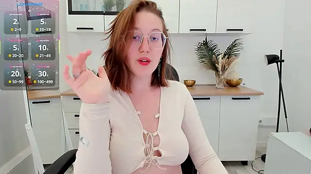 Charmy_Gracy webcam