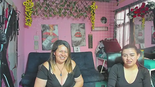 lesbiancuple webcam