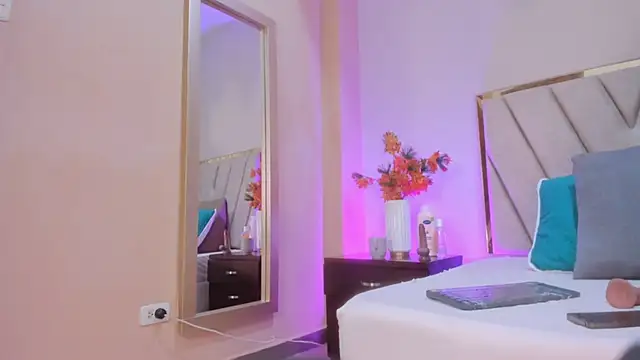 SeleneLujan webcam