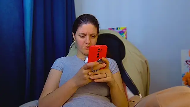 Ann_mikela webcam