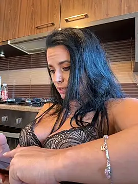 Hotmomcheckk_ webcam