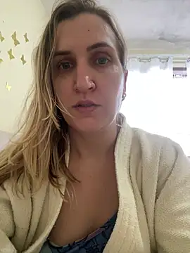 Bia_sexynovaes webcam