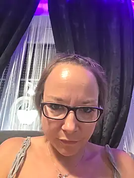 Fuxy-love69 webcam