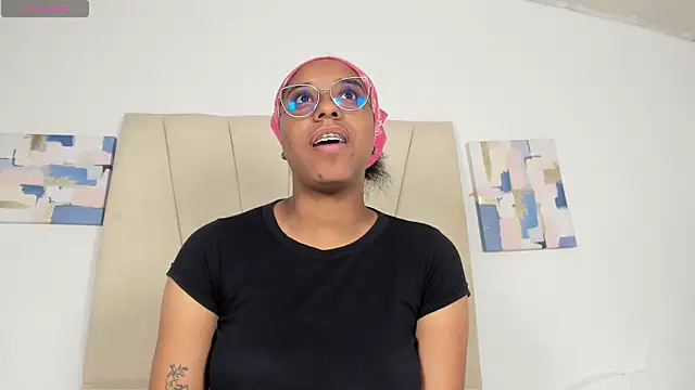 Sophia_Ebony webcam
