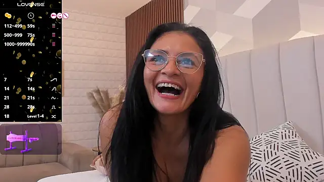 Mommy_Naughty webcam