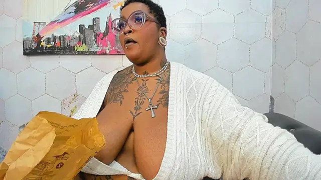 Anaa_Fuentess webcam