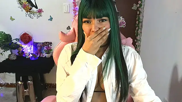 Maron_baez_18 webcam