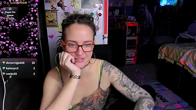 LisaFoxy_y webcam