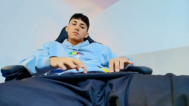 Valentino_Rey webcam