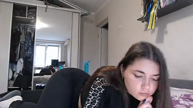 delightful_sofi webcam