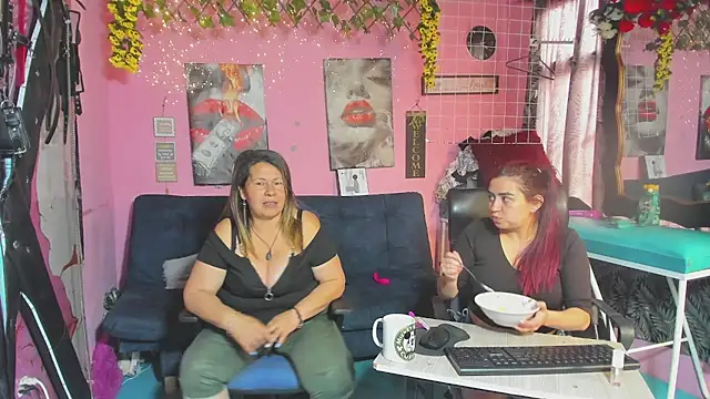 lesbiancuple webcam