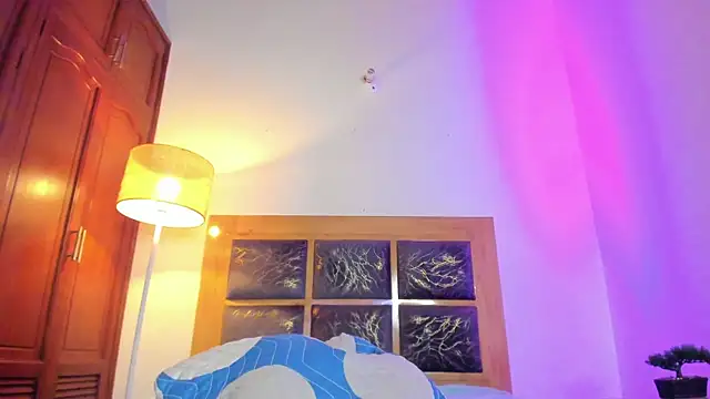 Zoe_sky1 webcam