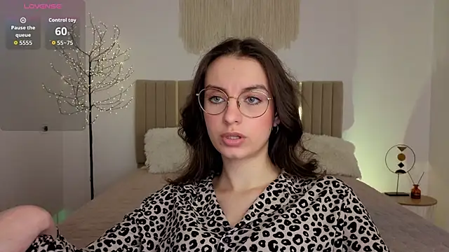 Real_cutie1 webcam