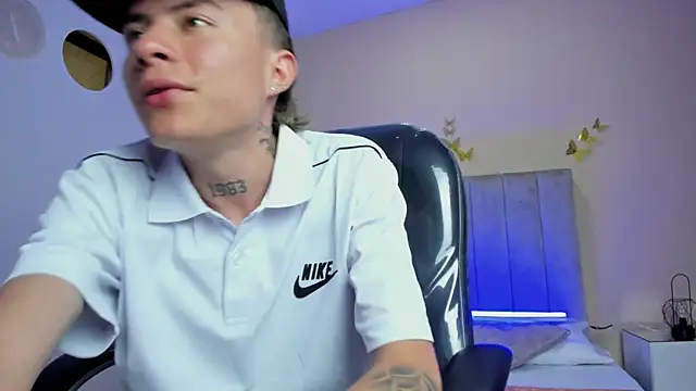 Nascary_Fox webcam