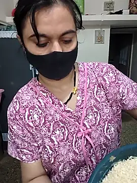 HeartlessGirl webcam