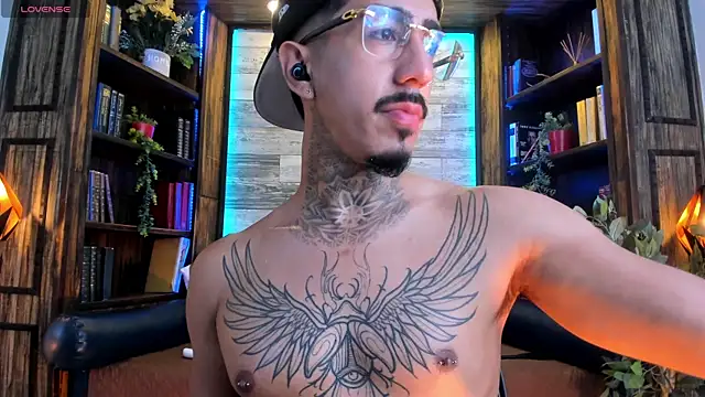 Donovan_Desmond webcam