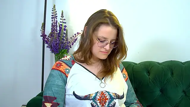 AlexaAvery webcam