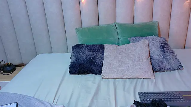 MyApril__ webcam