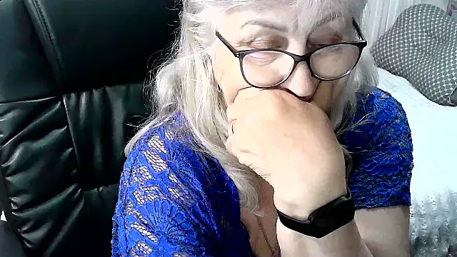 LolkaAlyss webcam