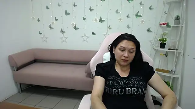 MorticiaAngel webcam
