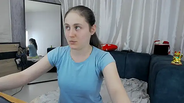Holliy_Cooper webcam