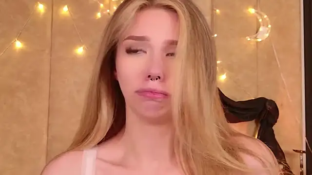 Sierra_Fane webcam