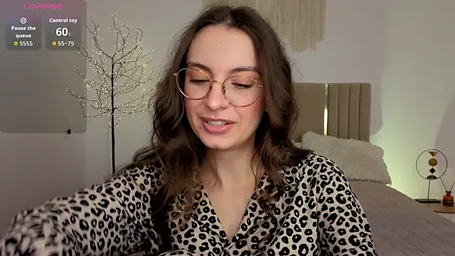 Real_cutie1 webcam