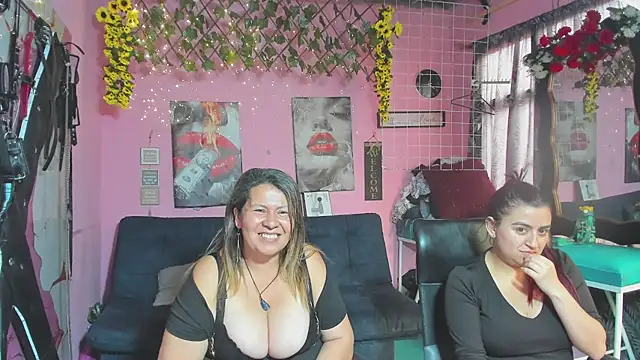 lesbiancuple webcam
