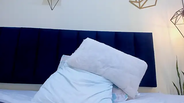 mayaevansmg webcam