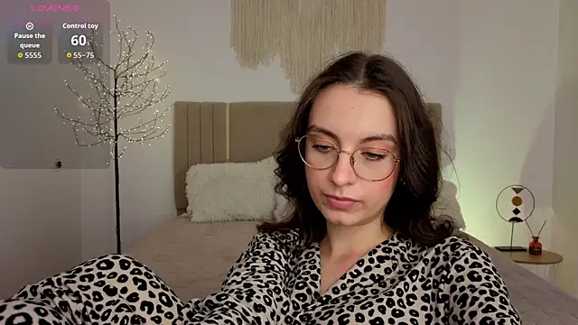Real_cutie1 webcam