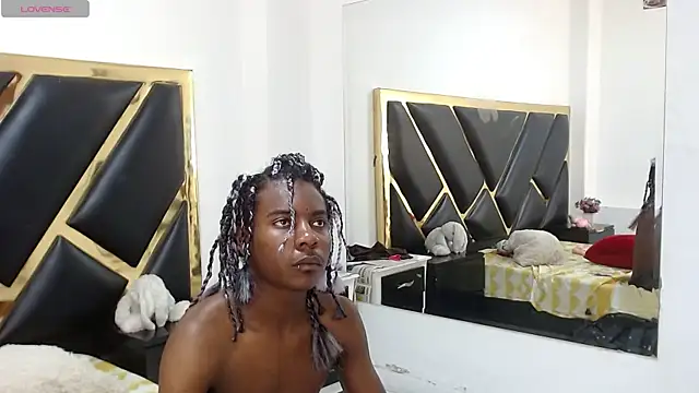 NoahJhonson69 webcam