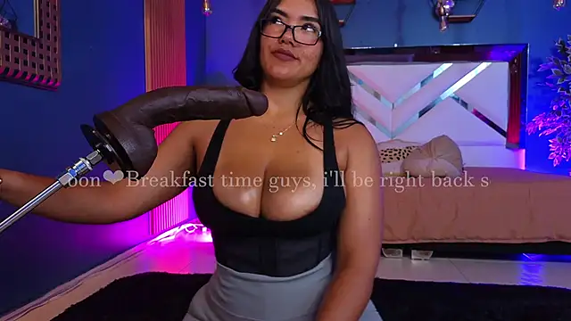 Ladyy_brownn webcam