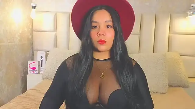 EmilyQueen3x webcam
