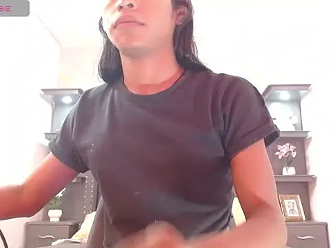 Naomisaenz01 webcam
