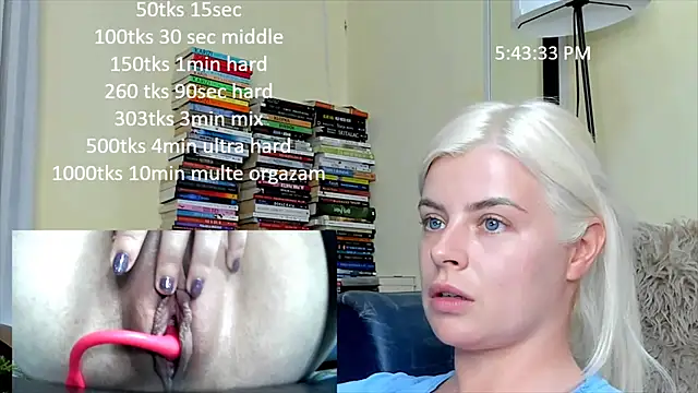 queenofthenighttt webcam