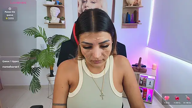 SALOOMEE__ webcam