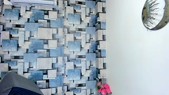 angel_dthroatt webcam